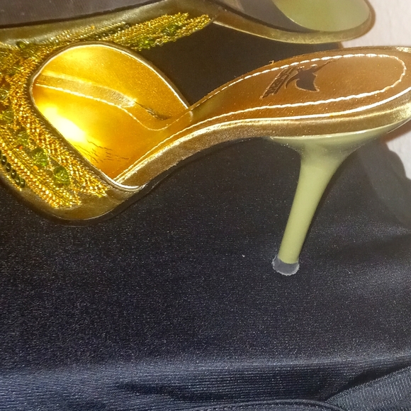 Olive Green Slingback - Picture 3 of 3